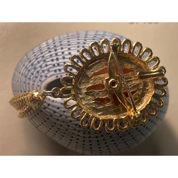 Cameo Brooch Victorian Revival Mid-century Pin Pendant Convertible Tassel Detail - Picture 4 of 8